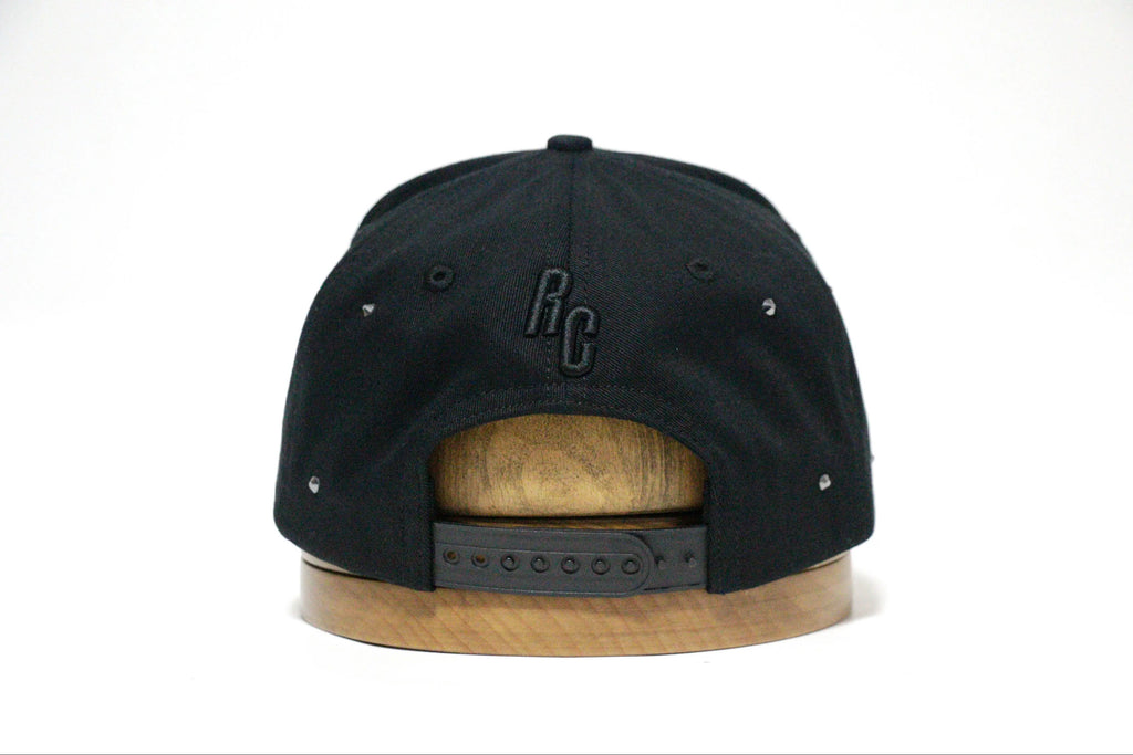 T-total black cap